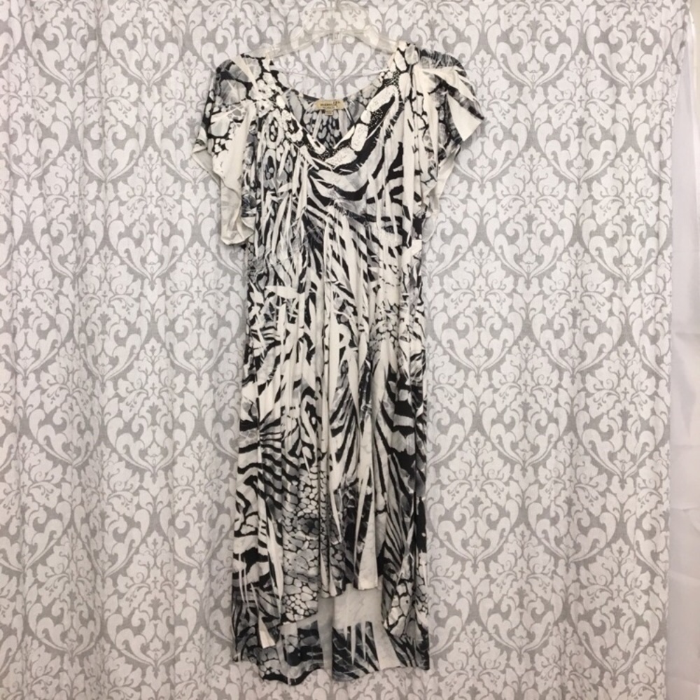 Flutter-sleeve dress